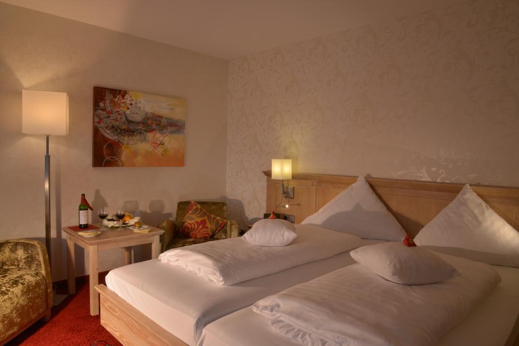 Parkhotel Zum Stern Oberaula Dış mekan fotoğraf