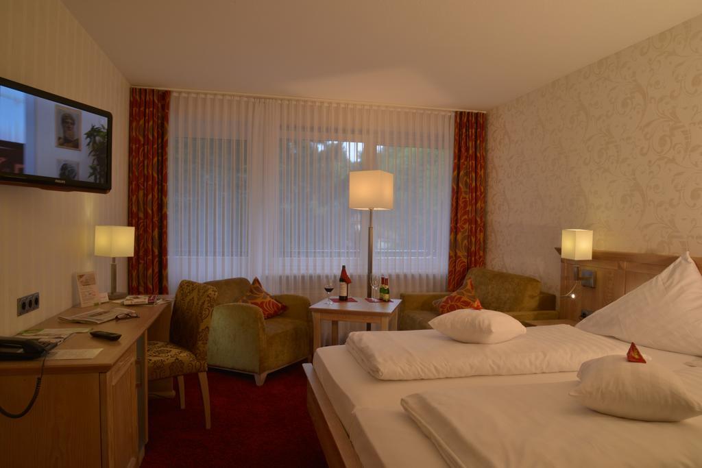 Parkhotel Zum Stern Oberaula Dış mekan fotoğraf