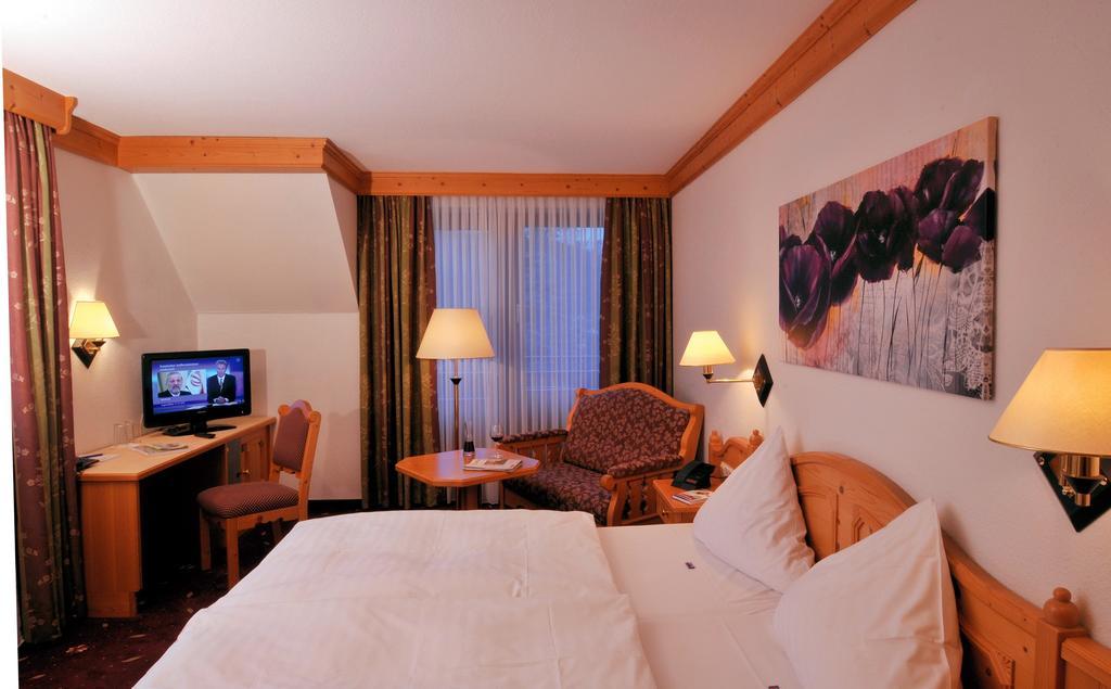 Parkhotel Zum Stern Oberaula Dış mekan fotoğraf